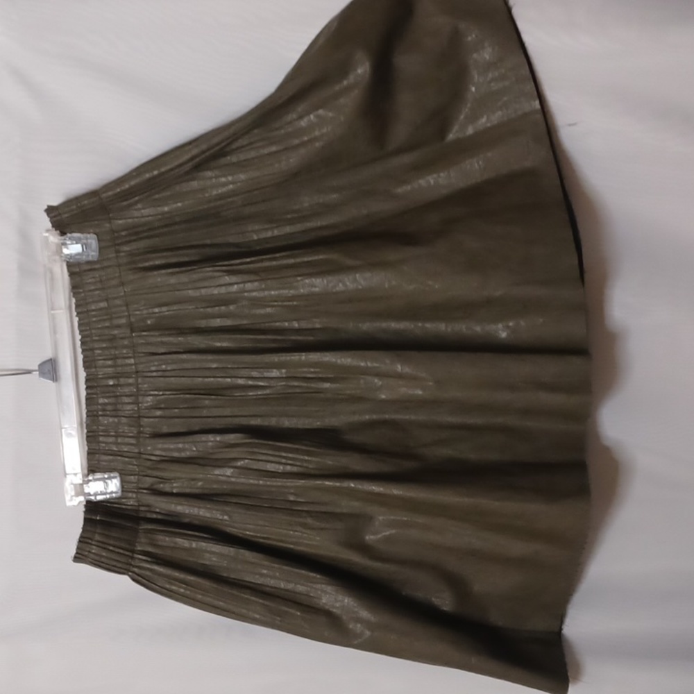 ANTHROPOLOGIE Vegan Leather Pleated Elastic Waist Skirt. Size XL - Picture 6 of 12